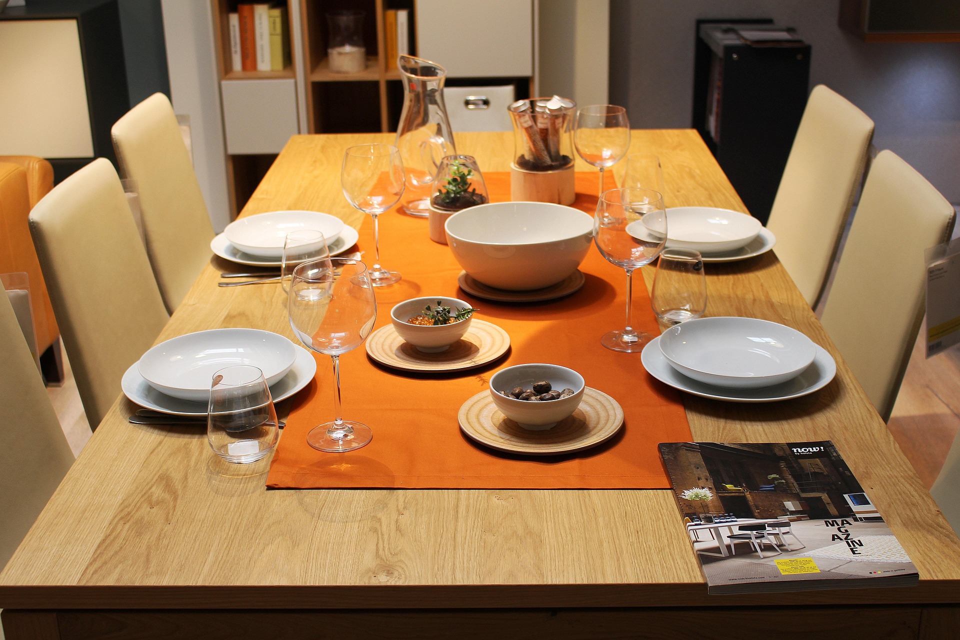 Dining table & chairs cleaning (8 seater)