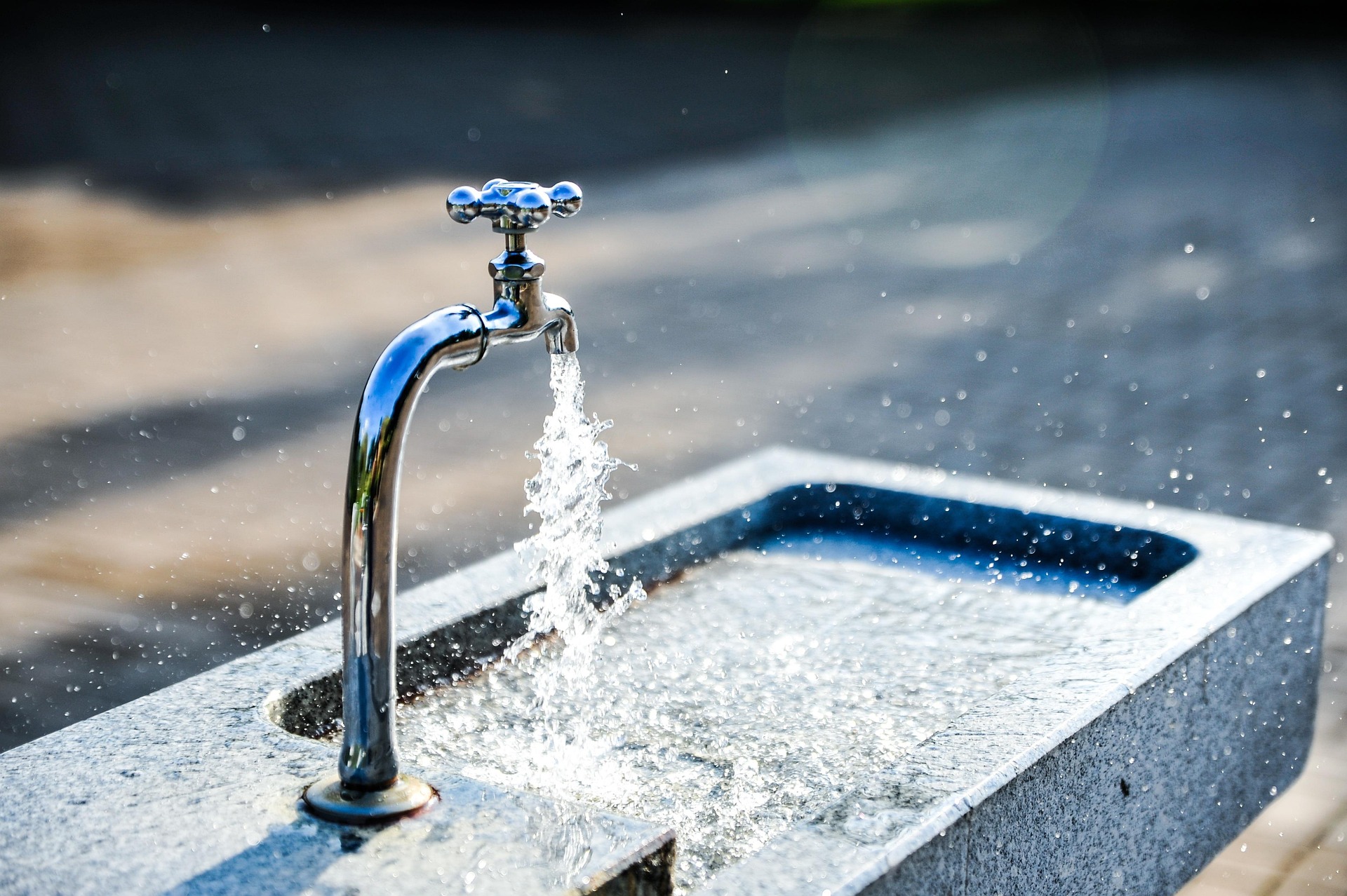 Sink cleaning